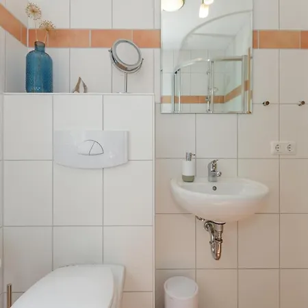 Apartment Fewo Zur Kuhlung Fur 4 Personen Kuehlungsborn
